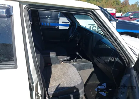 1999 Jeep Cherokee Classic/Sport z USA, uszkodzony, nr VIN 1J4FT68S4XL540402